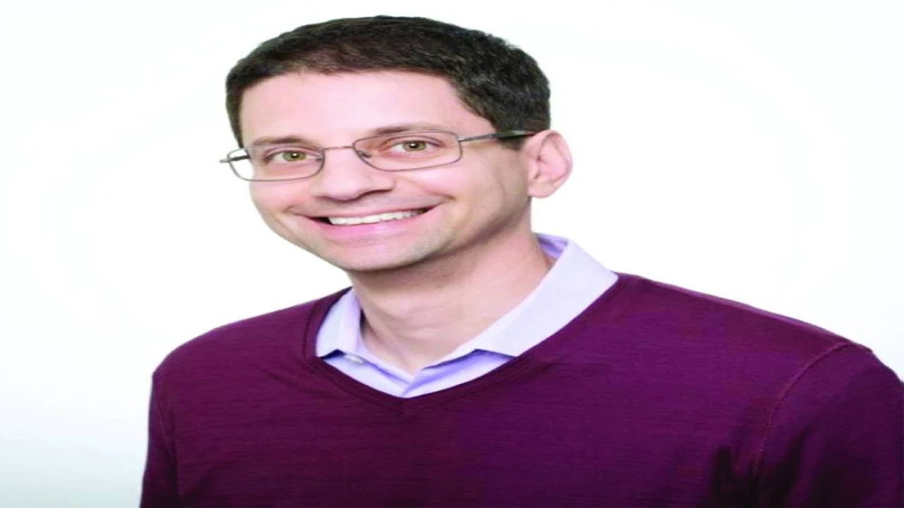 تطويرات شاملة في الخدمات المصرفية وتوافر علاجات مبتكرة وإطلاق الجيل السادس للهواتف